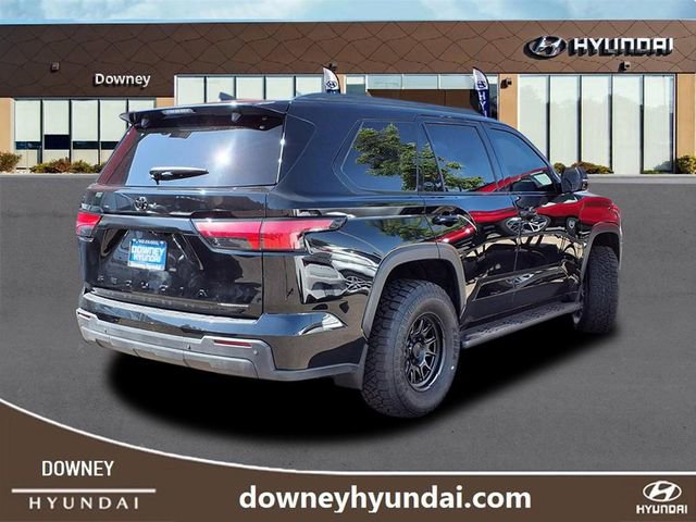 Used 2025 Toyota Sequoia SR5 image 2