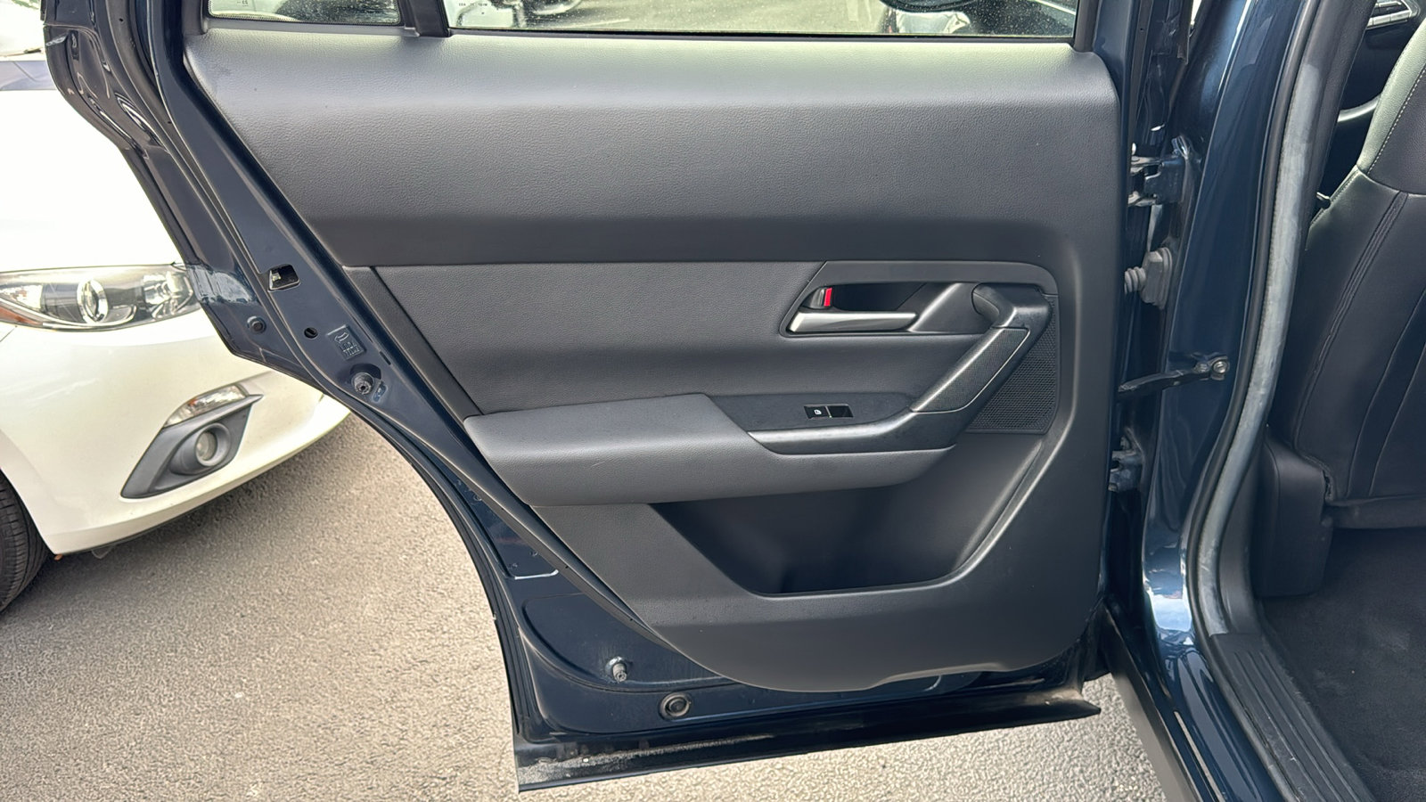 Certified 2024 MAZDA CX-50 AWD 2.5 S w/ Cargo Package image 18