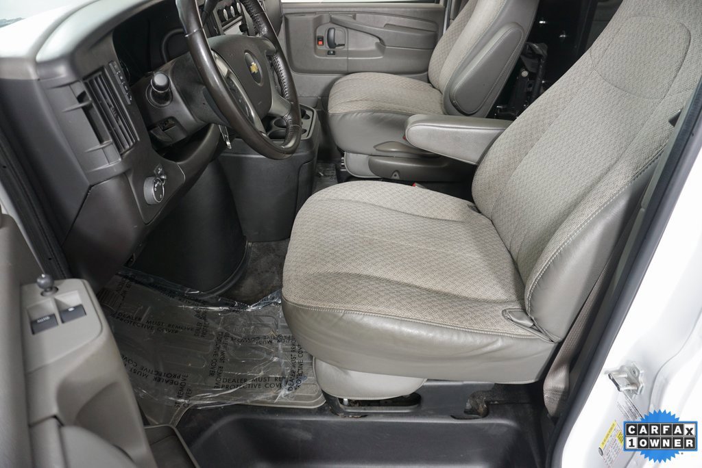 Used 2014 Chevrolet Express 1500 LT w/ LT Preferred Equipment Group AWD/4WD image 15