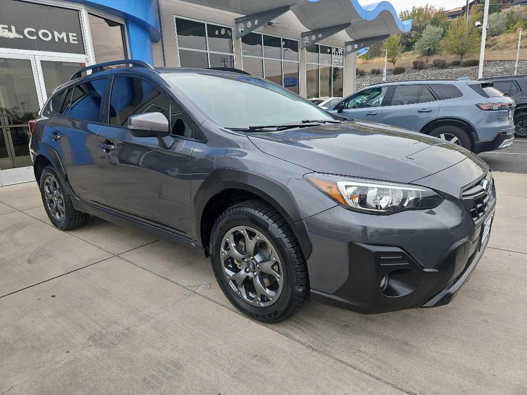 Used 2022 Subaru Crosstrek 2.5i Sport w/ Moonroof Package image 3