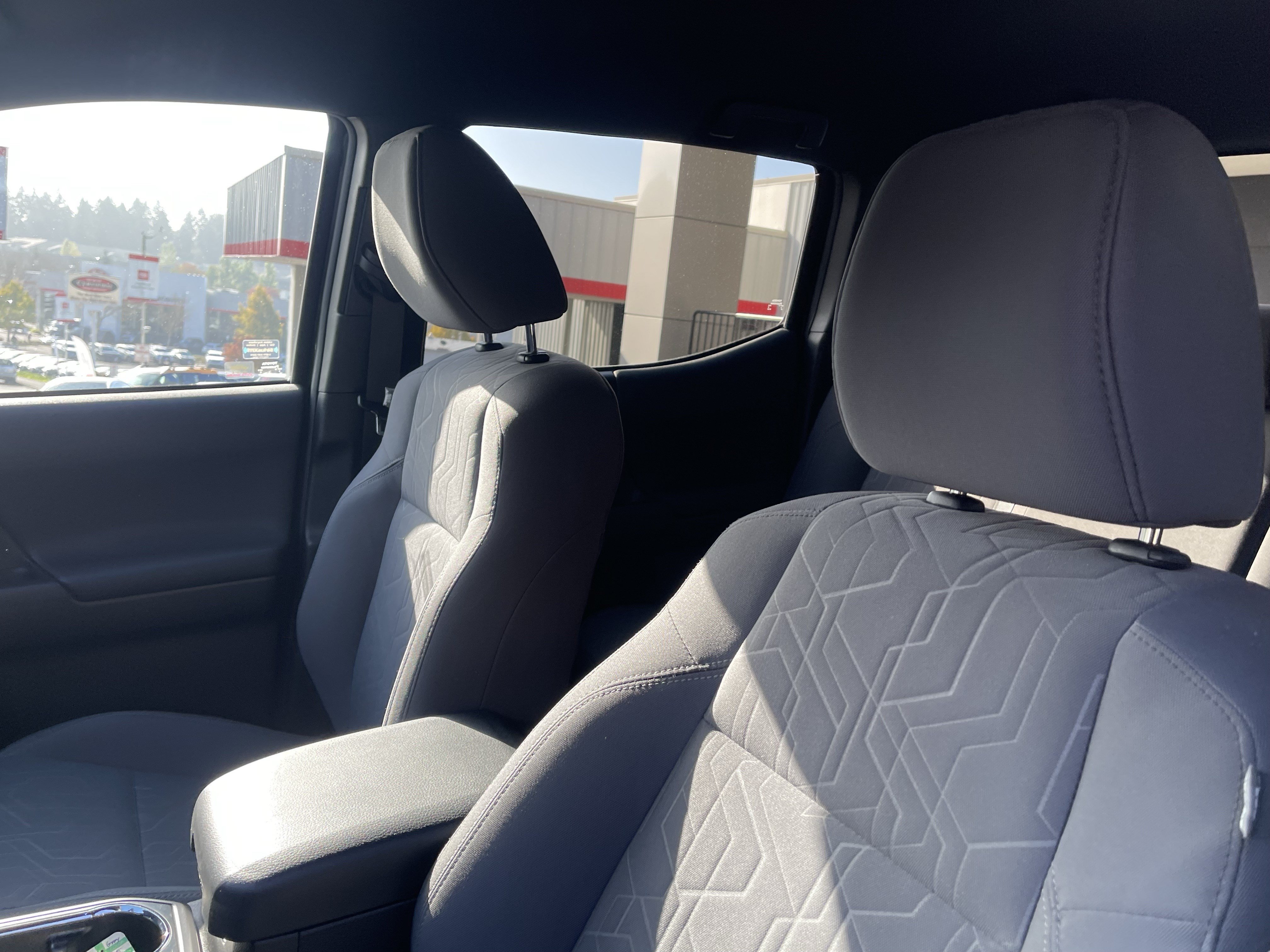 Certified 2019 Toyota Tacoma TRD Sport w/ Technology Package AWD/4WD image 16