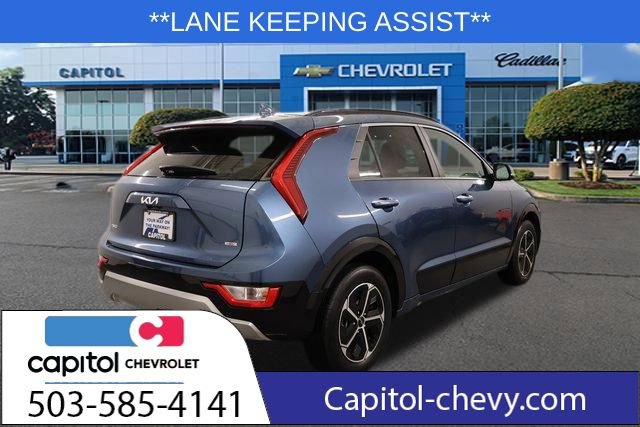 Used 2025 Kia Niro SX image 3