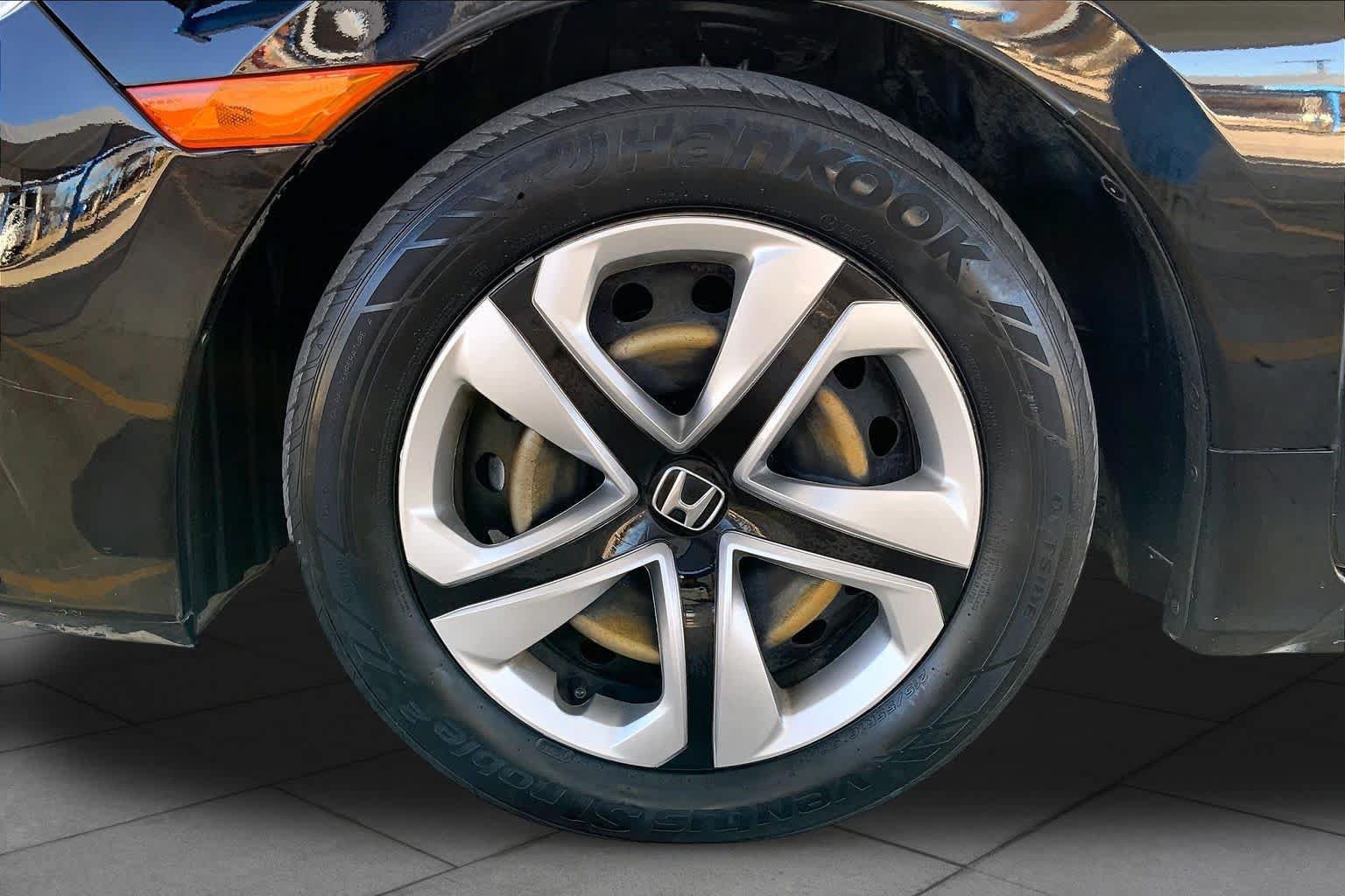 Used 2018 Honda Civic LX image 11
