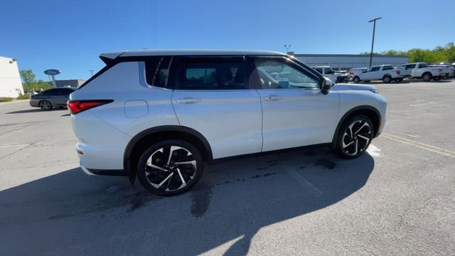 Used 2022 Mitsubishi Outlander SE AWD/4WD image 10