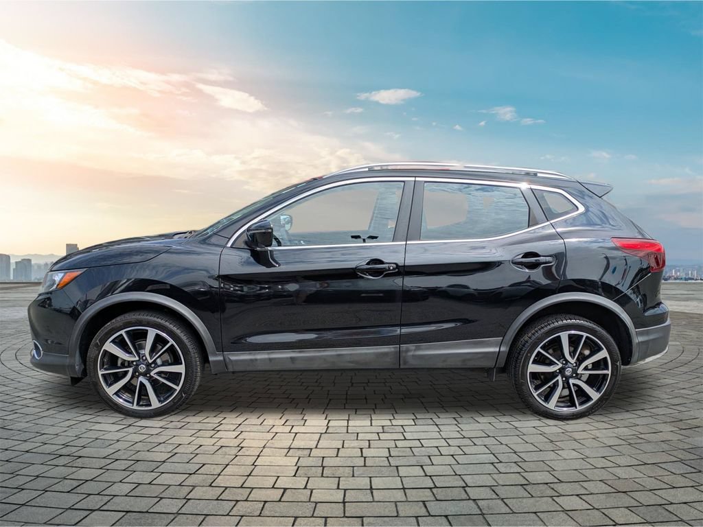 Used 2018 Nissan Rogue Sport SL w/ SL Premium Package FWD image 8