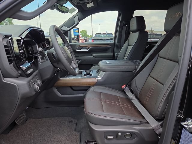 New 2026 Chevrolet Silverado 2500 High Country w/ Midnight Edition AWD/4WD image 11