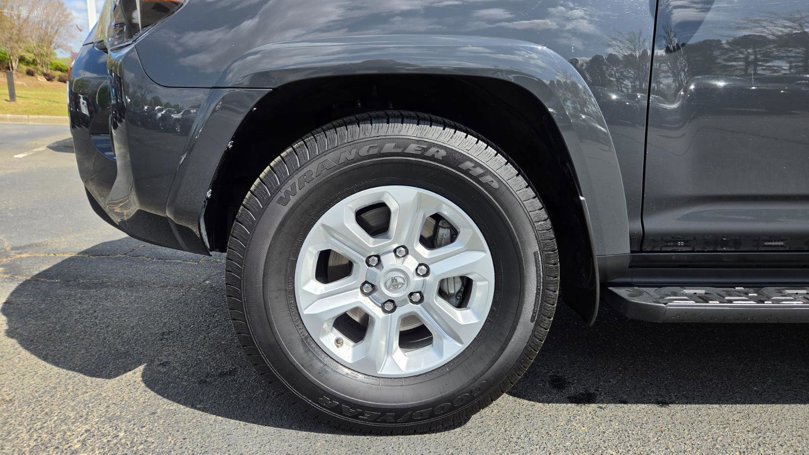 Used 2024 Toyota 4Runner SR5 image 13