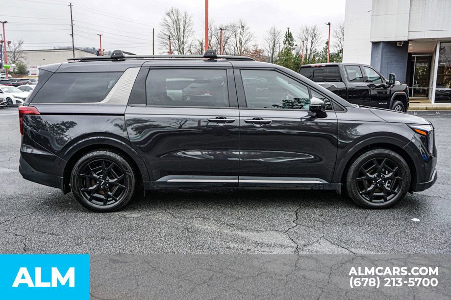 Used 2025 Kia Carnival SX Prestige image 9