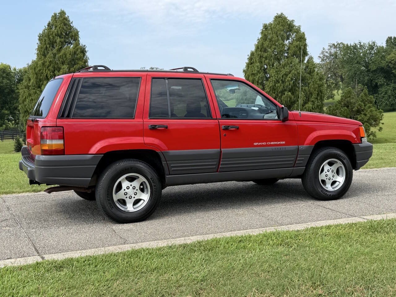 Used 1996 Jeep Grand Cherokee Laredo RWD image 17