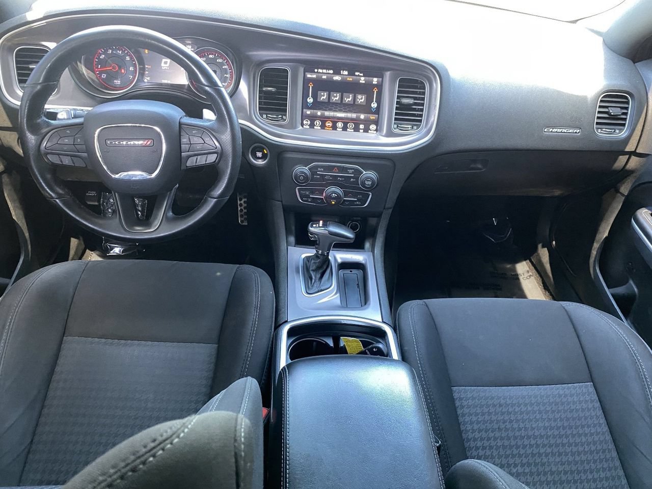 Used 2019 Dodge Charger R/T RWD image 17