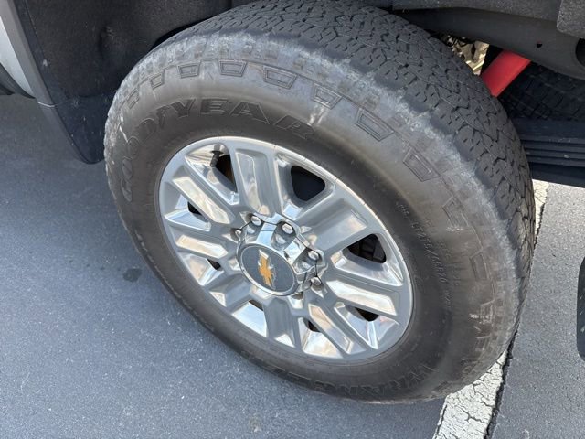 Used 2024 Chevrolet Silverado 2500 High Country w/ Technology Package image 15