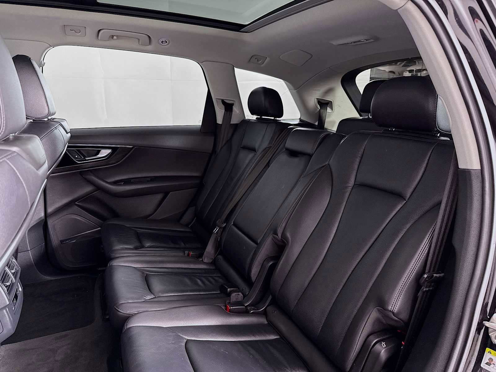 Used 2018 Audi Q7 3.0T Premium Plus w/ Premium Plus Package image 21
