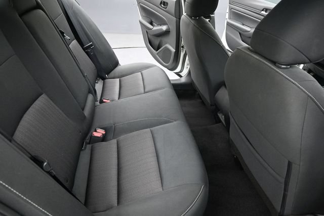 Used 2025 Nissan Altima 2.5 SV FWD image 19