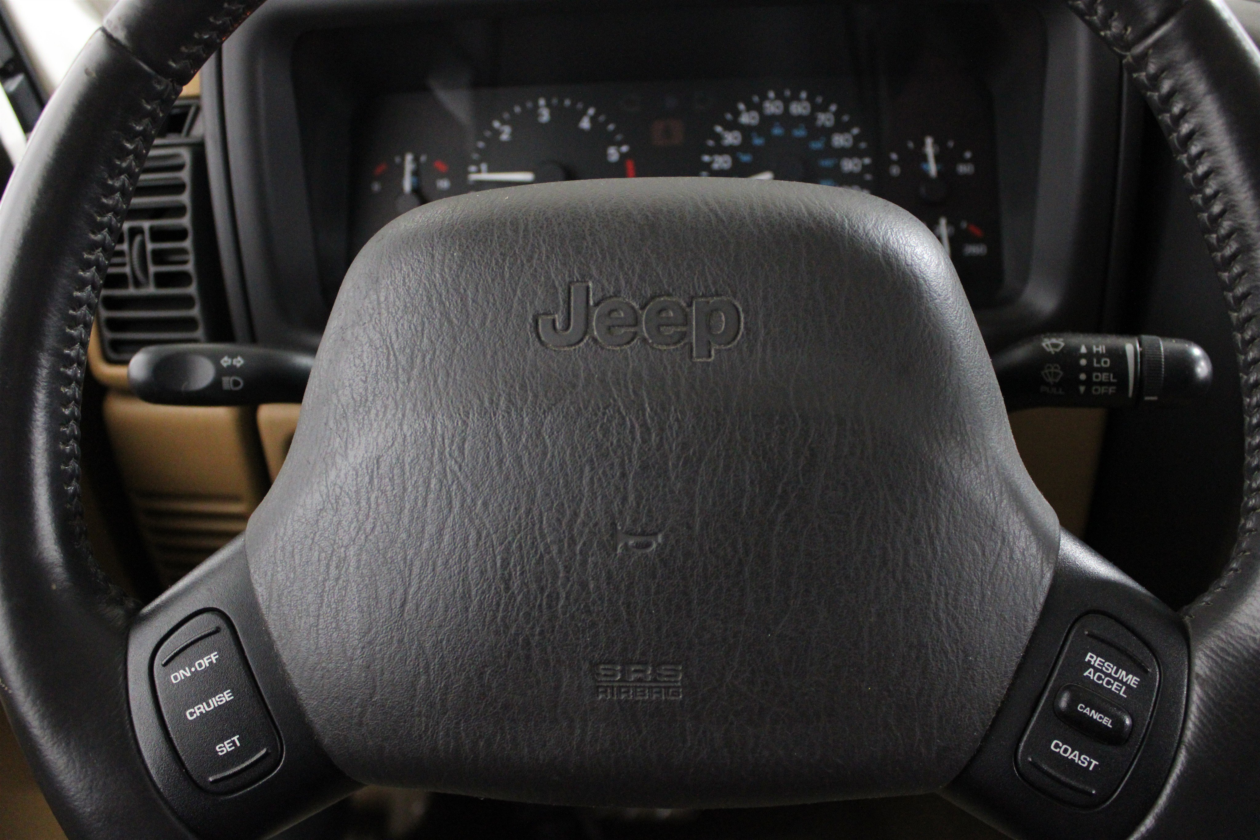 Used 1998 Jeep Wrangler Sahara AWD/4WD image 6