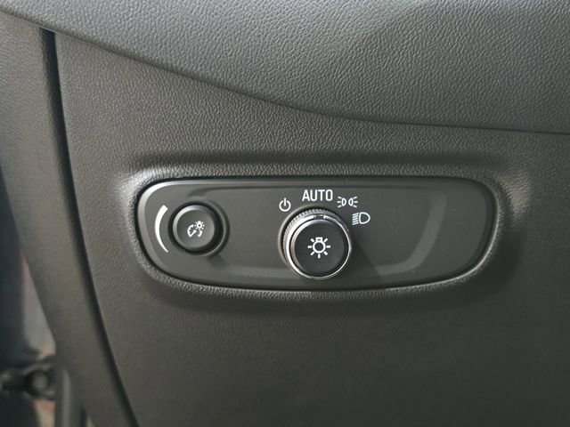 Used 2023 Chevrolet Equinox LT image 27