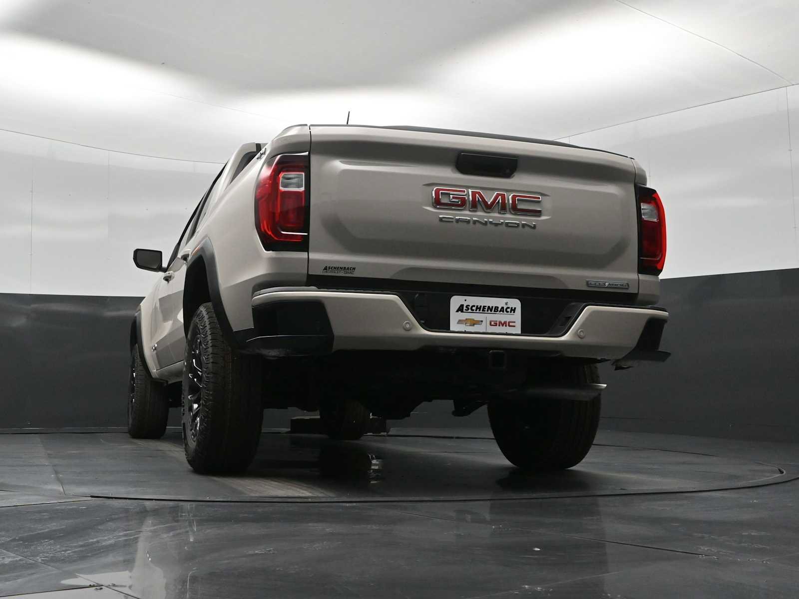 New 2026 GMC Canyon Elevation w/ Convenience Package image 23