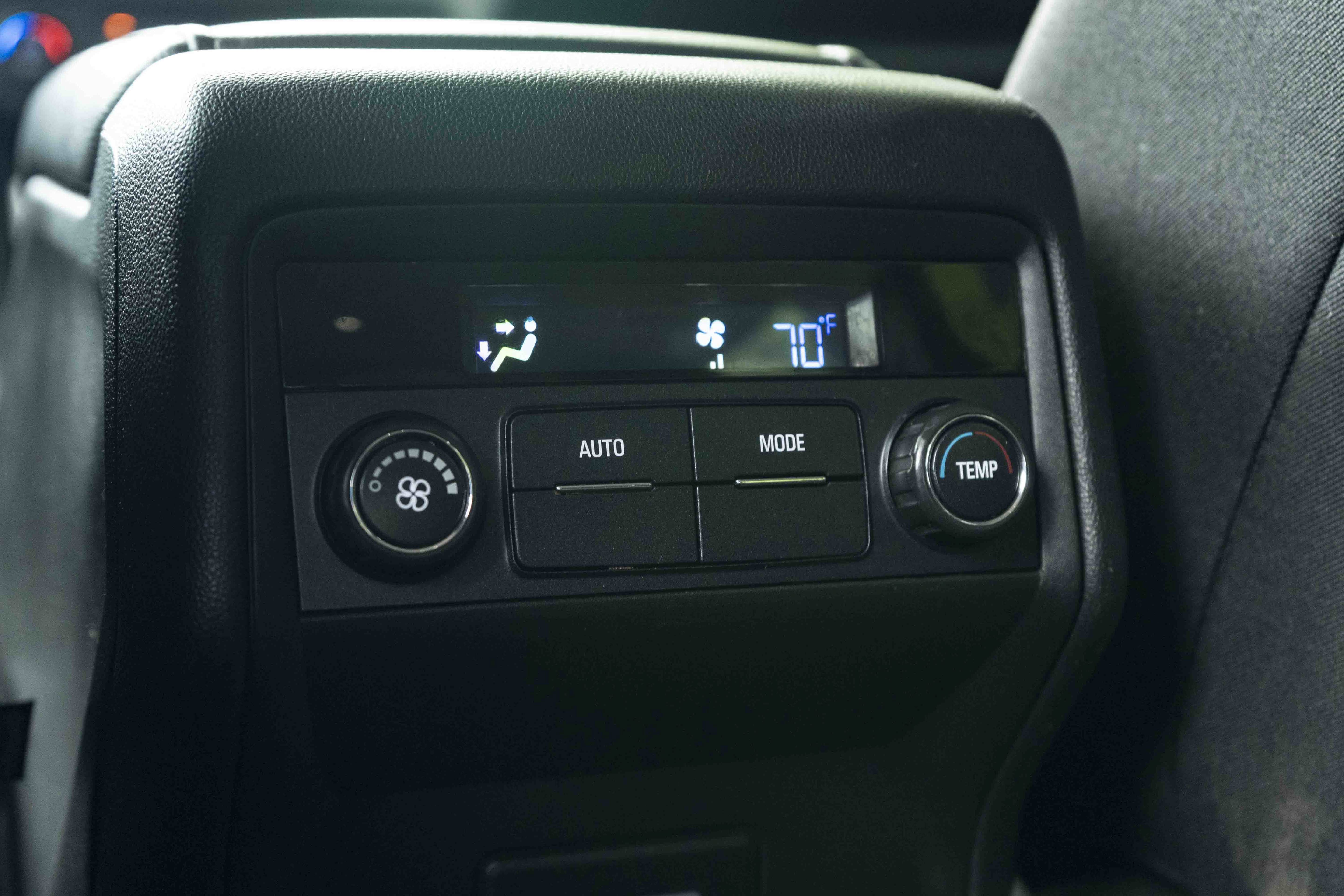Used 2021 GMC Acadia SLE FWD image 40