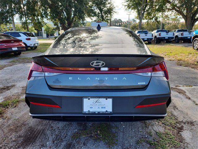 New 2025 Hyundai Elantra SEL w/ Cargo Package image 4