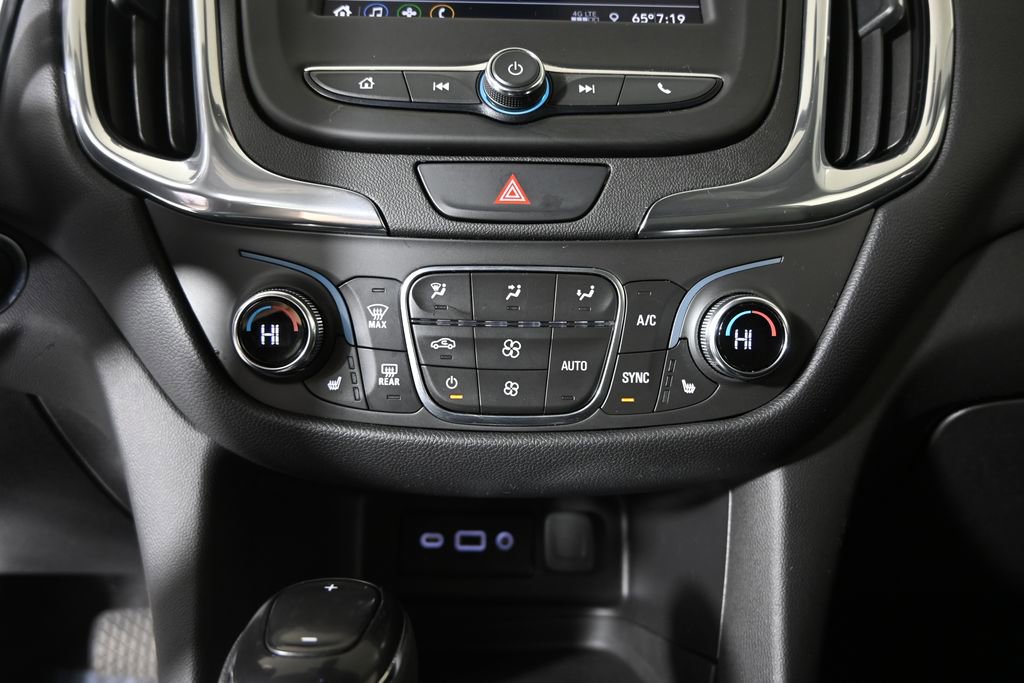 Used 2020 Chevrolet Equinox LT image 29