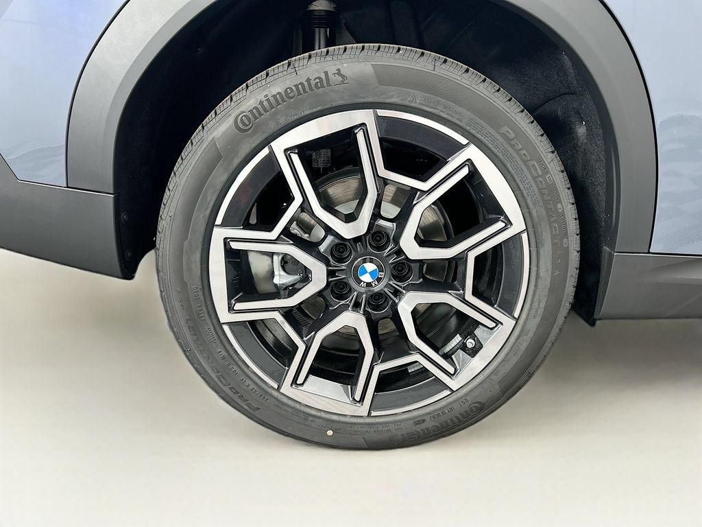 Certified 2026 BMW X2 xDrive28i w/ Technology Package AWD/4WD image 32