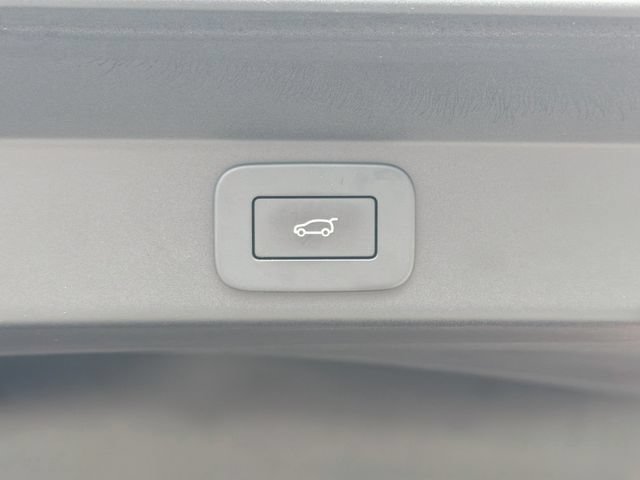 Used 2024 Land Rover Range Rover Sport SE AWD/4WD image 14