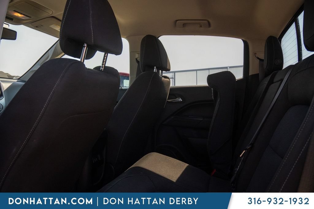 Used 2017 Chevrolet Colorado LT w/ LT Convenience Package RWD image 15