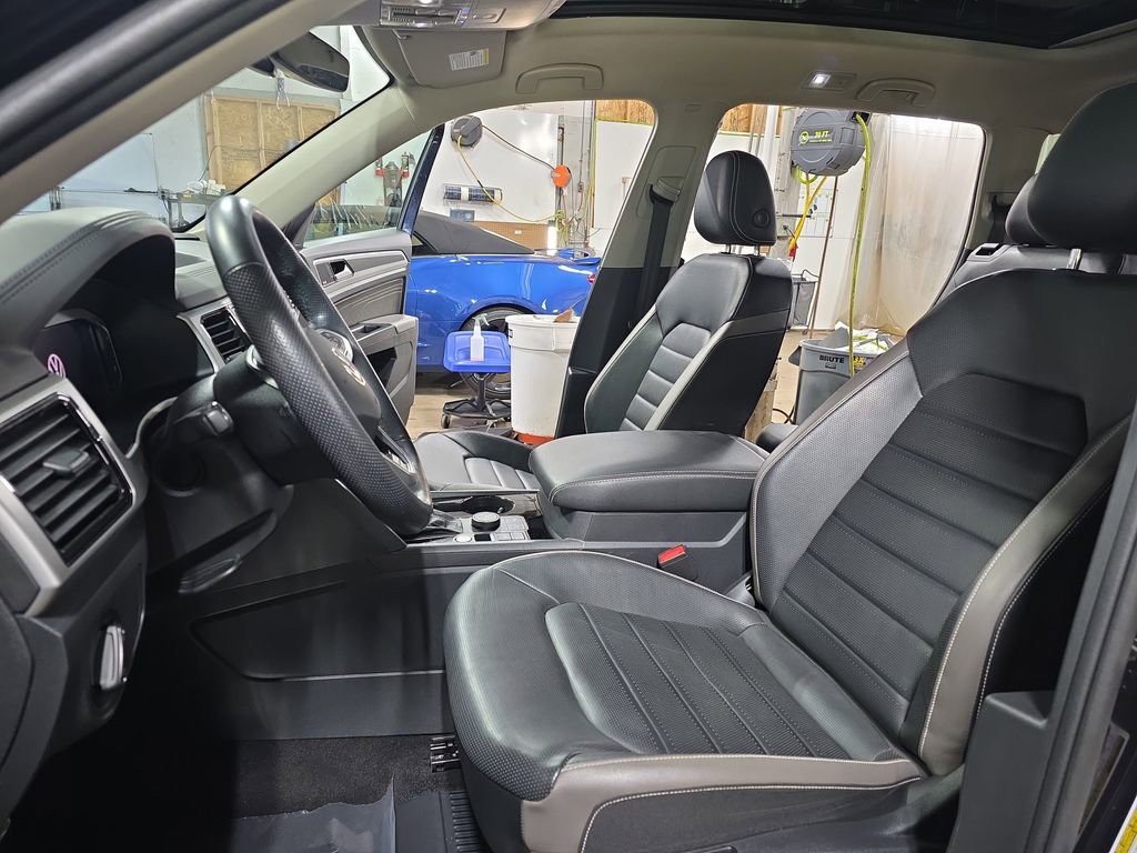 Used 2022 Volkswagen Atlas SEL Premium AWD/4WD image 15