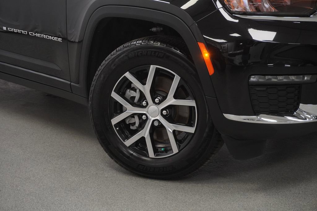 Certified 2023 Jeep Grand Cherokee L Limited image 4