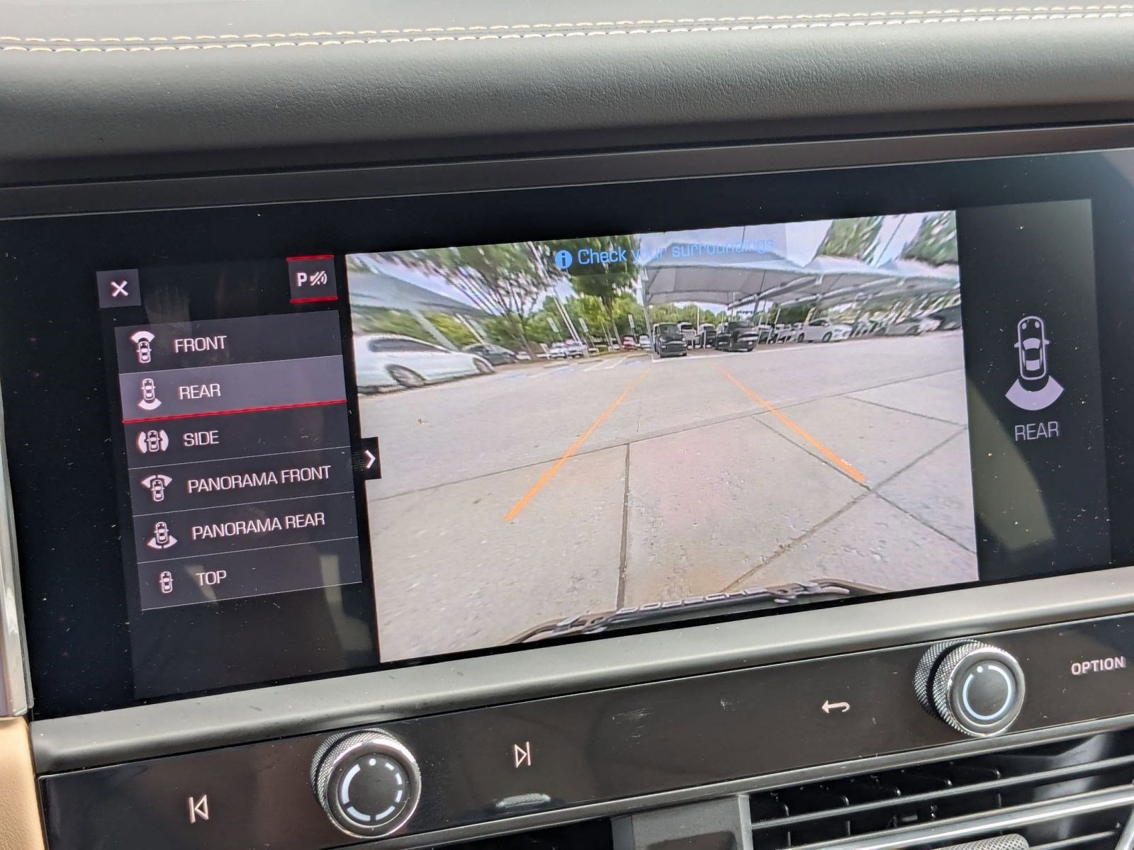 Certified 2026 Porsche Macan AWD/4WD image 18