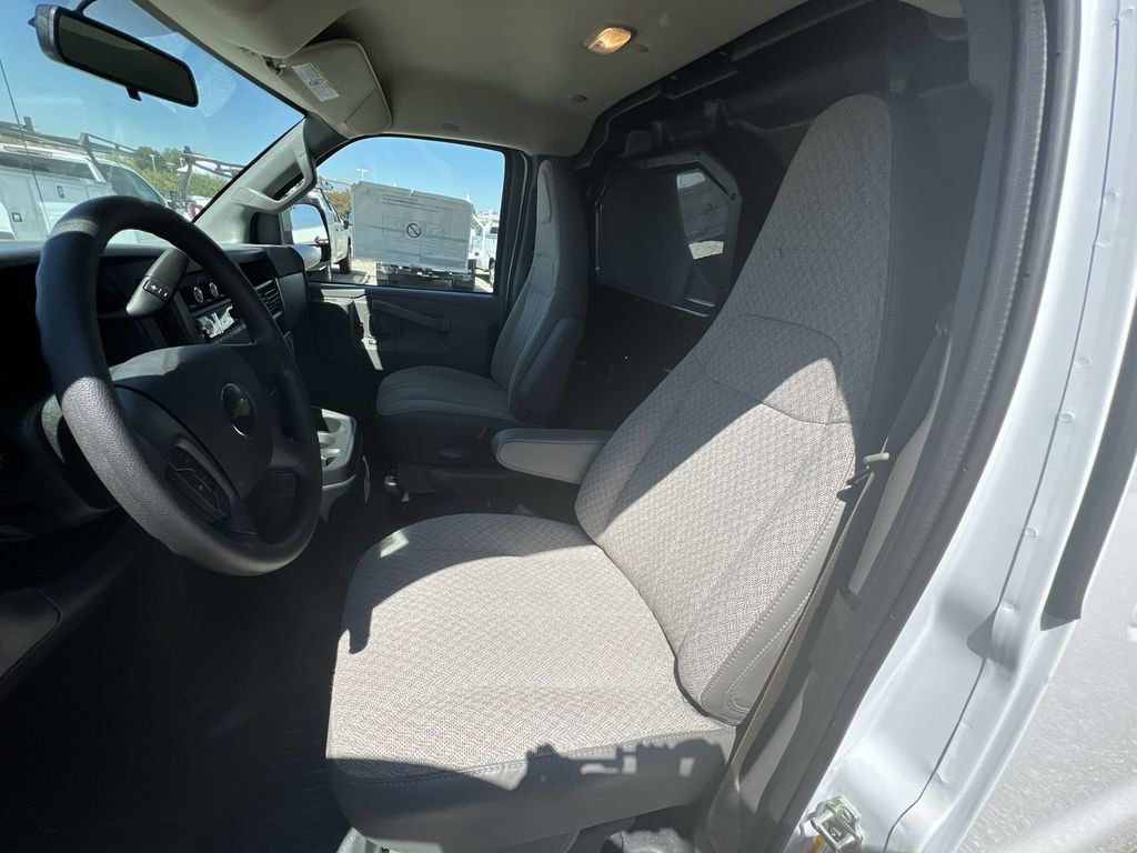 New 2026 Chevrolet Express 2500 w/ Driver Convenience Package RWD image 19