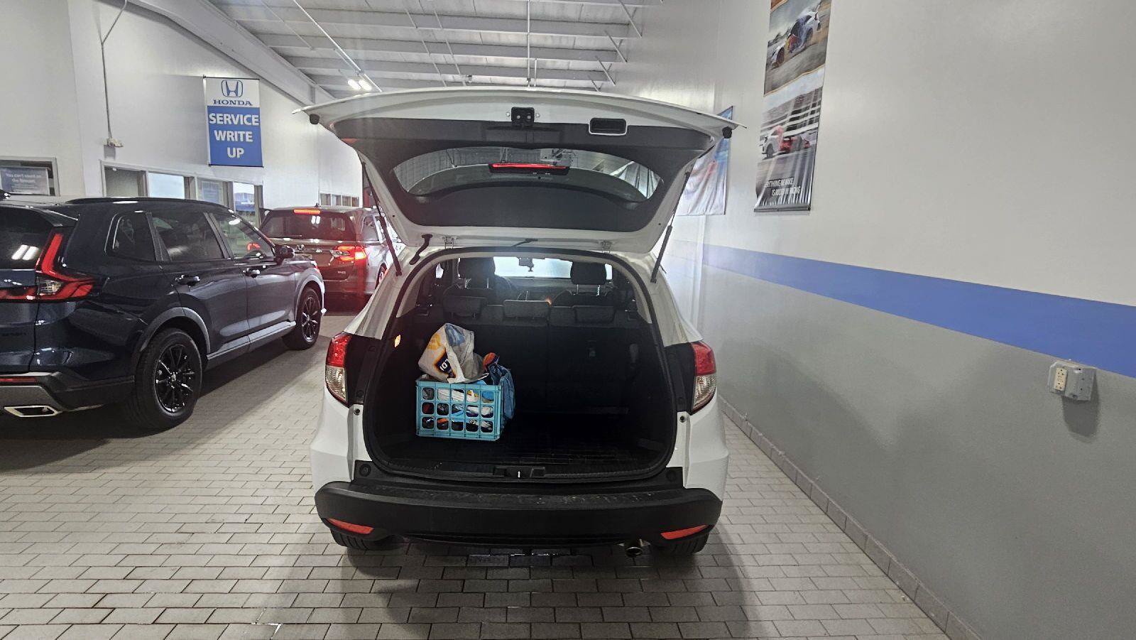 Used 2022 Honda HR-V EX image 15