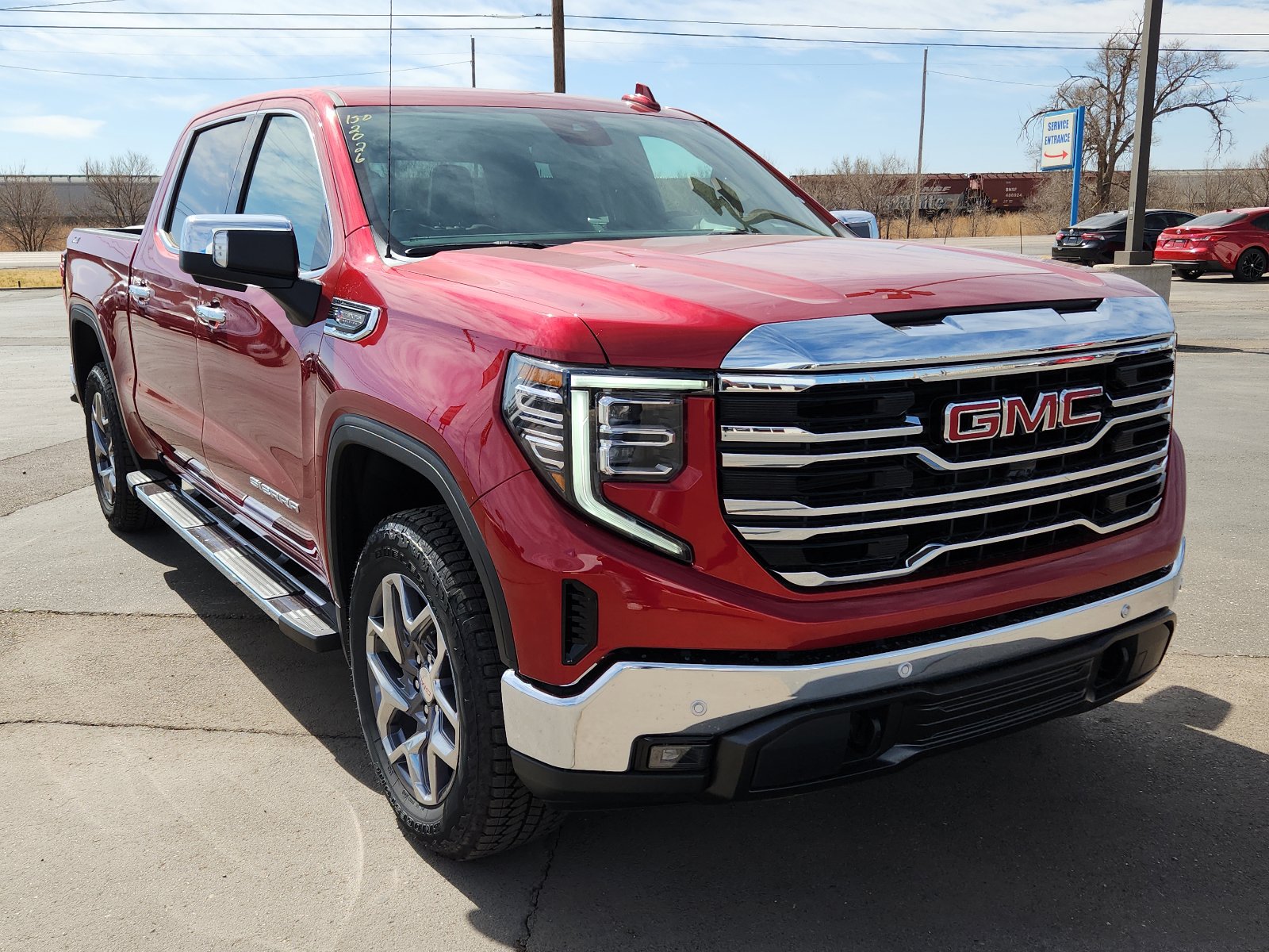 New 2026 GMC Sierra 1500 SLT image 5