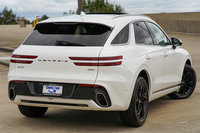Used 2022 Genesis GV70 2.5T w/ Advanced Package AWD/4WD image 8