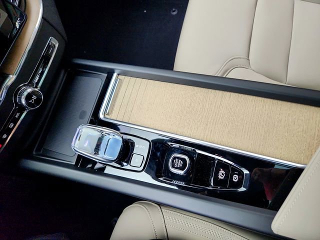 New 2026 Volvo XC60 B5 Core image 22