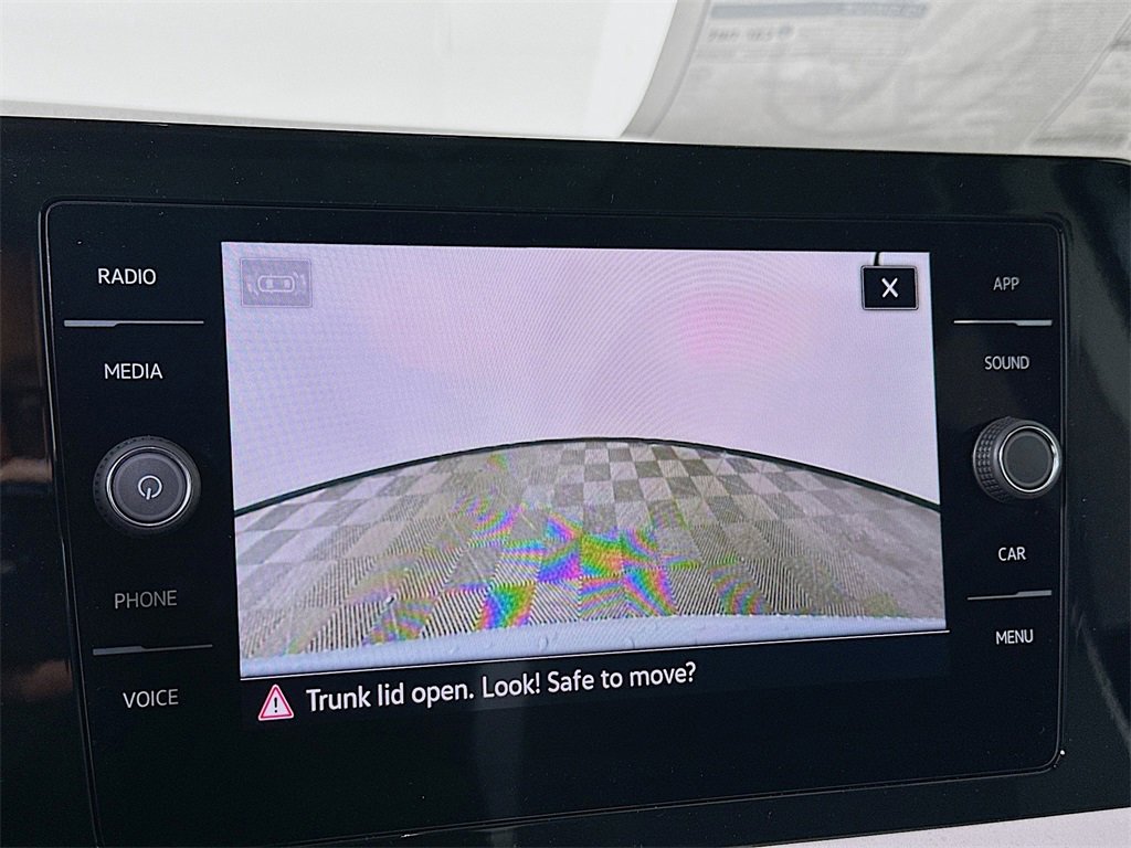 New 2025 Volkswagen Taos SE image 23