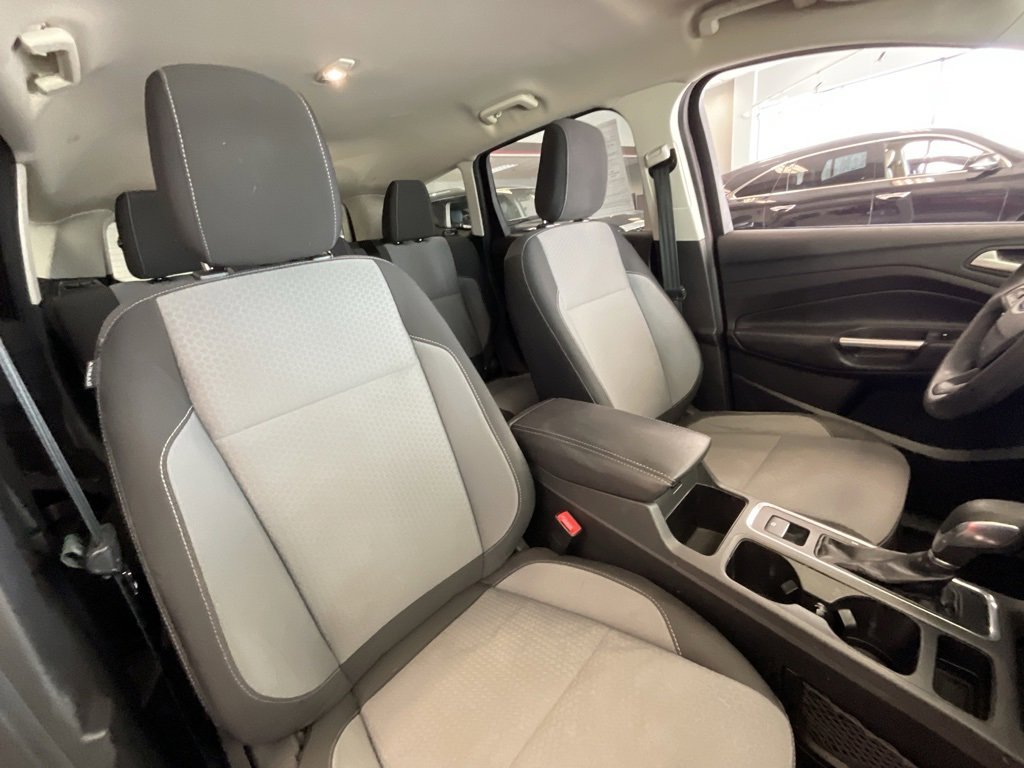 Used 2018 Ford Escape SE w/ SE Sync 3 Package image 17