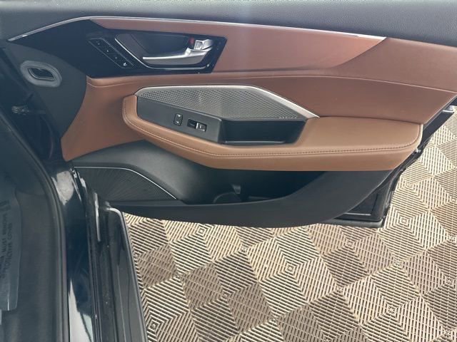 Used 2023 Acura MDX SH-AWD w/ Technology Package image 27