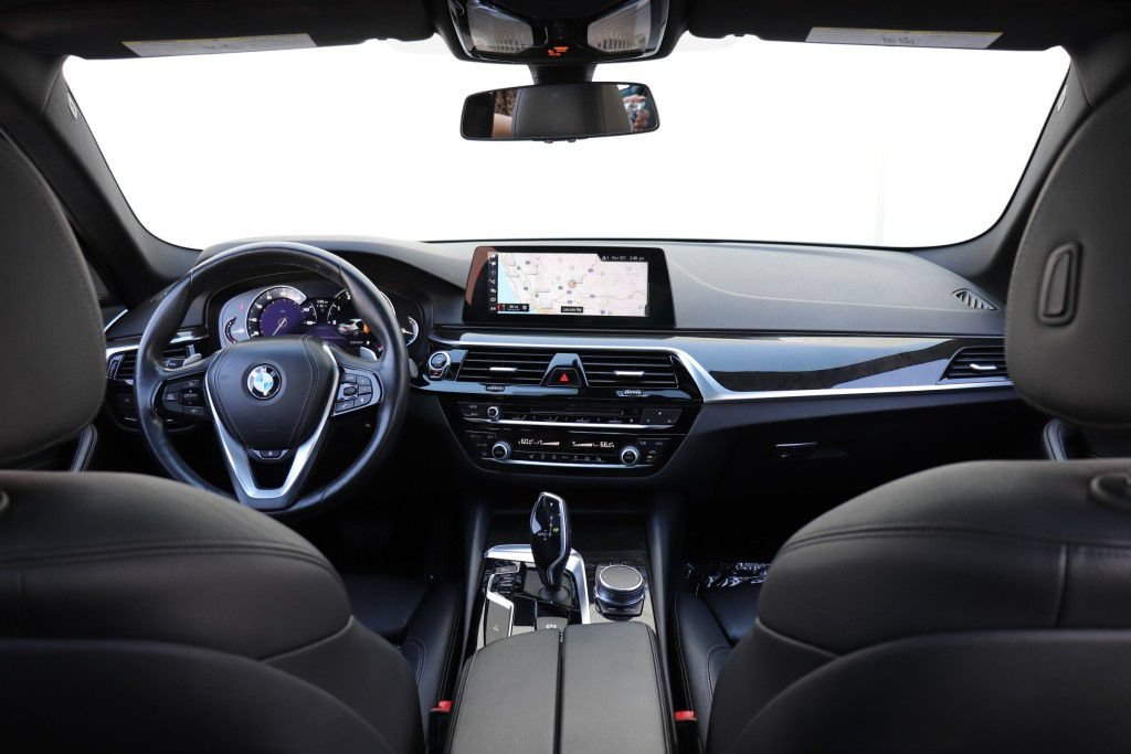 Used 2017 BMW 540i w/ Premium Package RWD image 34
