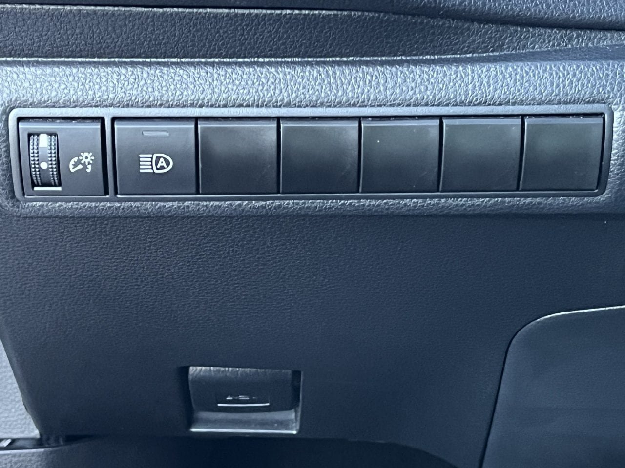 Used 2024 Toyota Corolla SE FWD image 20