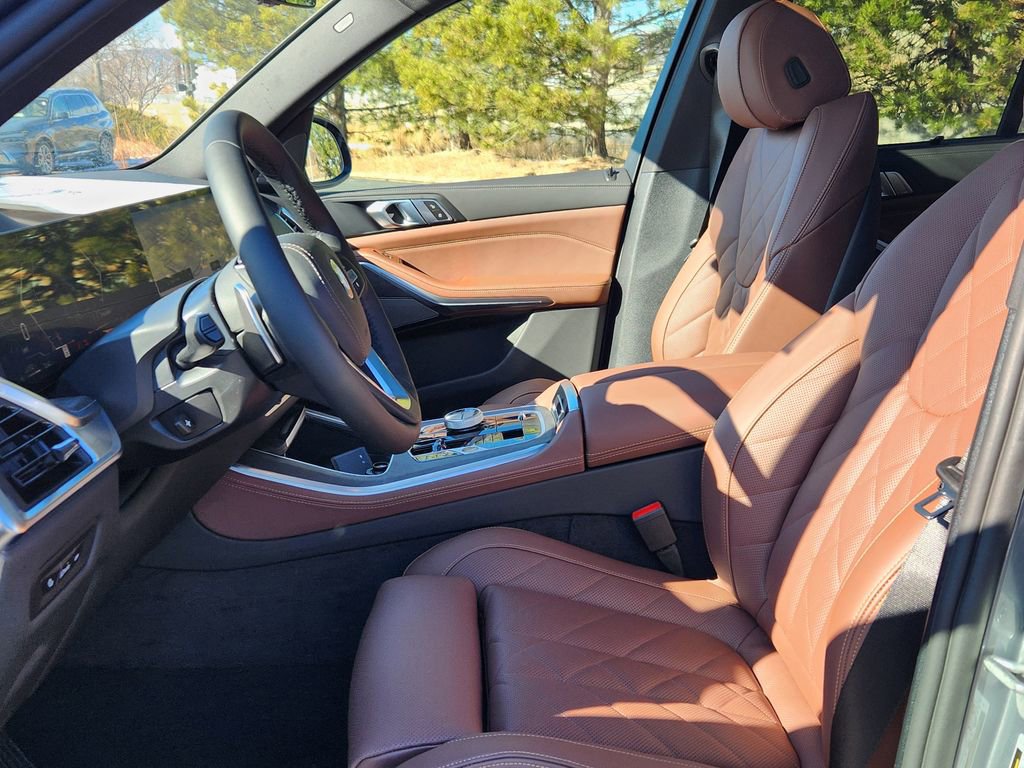 New 2026 BMW X5 xDrive50e w/ Executive Package image 10