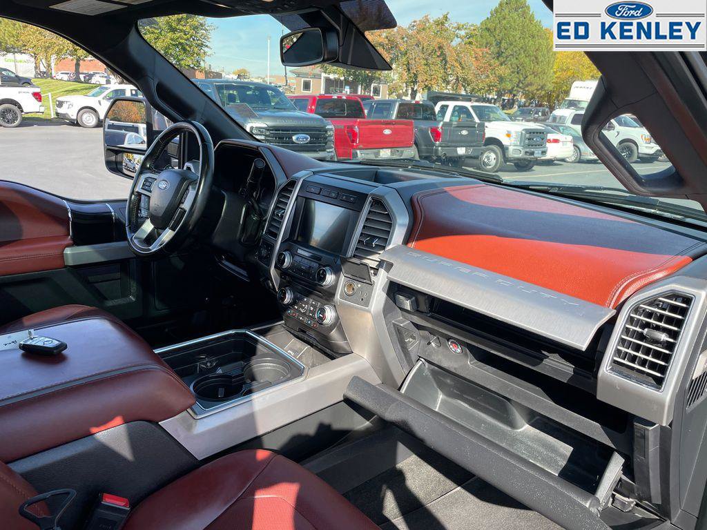 Used 2018 Ford F250 Platinum w/ Platinum Ultimate Package image 35