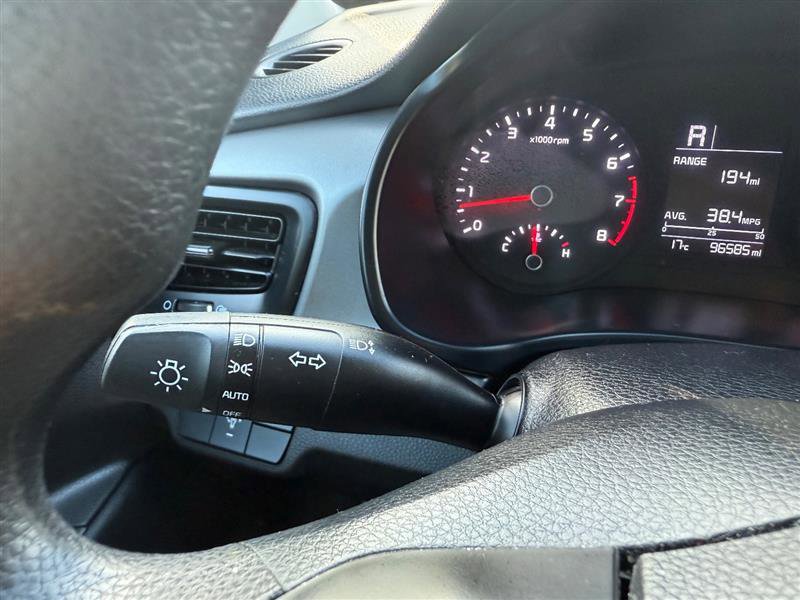 Used 2019 Kia Rio S image 32