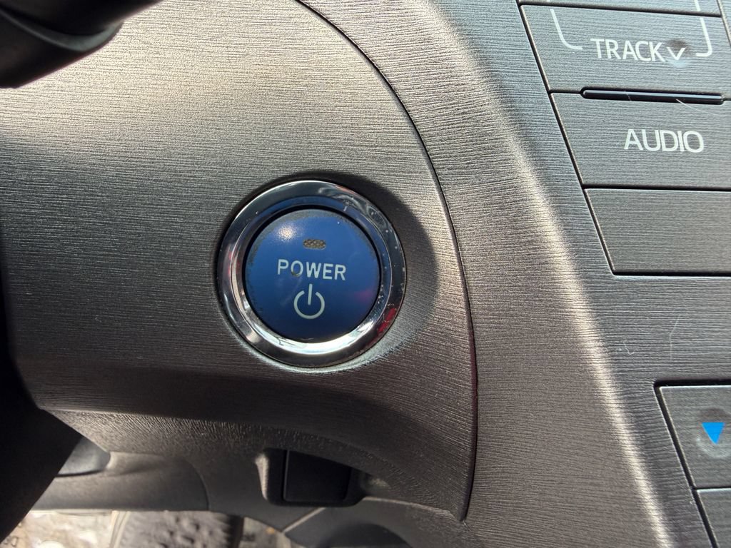 Used 2015 Toyota Prius Two FWD image 27