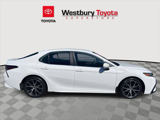 Certified 2023 Toyota Camry SE image 6