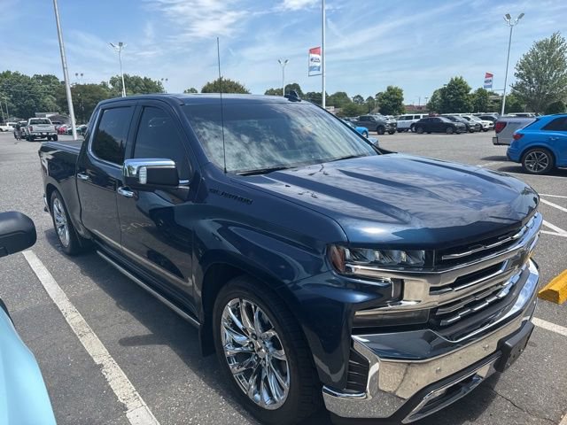 Used 2021 Chevrolet Silverado 1500 LTZ w/ LTZ Premium Package AWD/4WD image 3