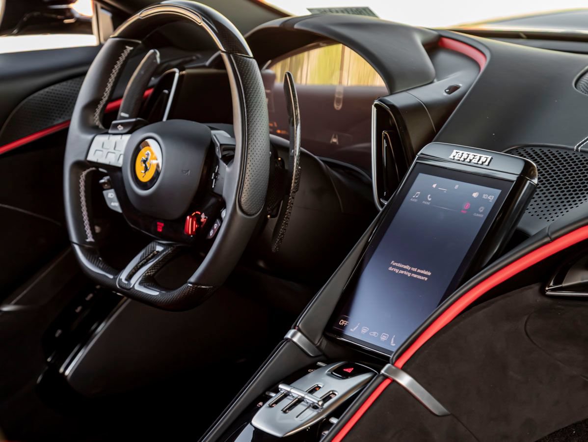 Used 2024 Ferrari Roma Spider RWD image 33