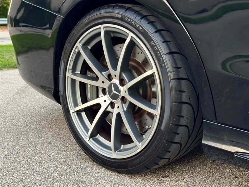 Used 2018 Mercedes-Benz C 63 AMG Sedan w/ Multimedia Package image 38