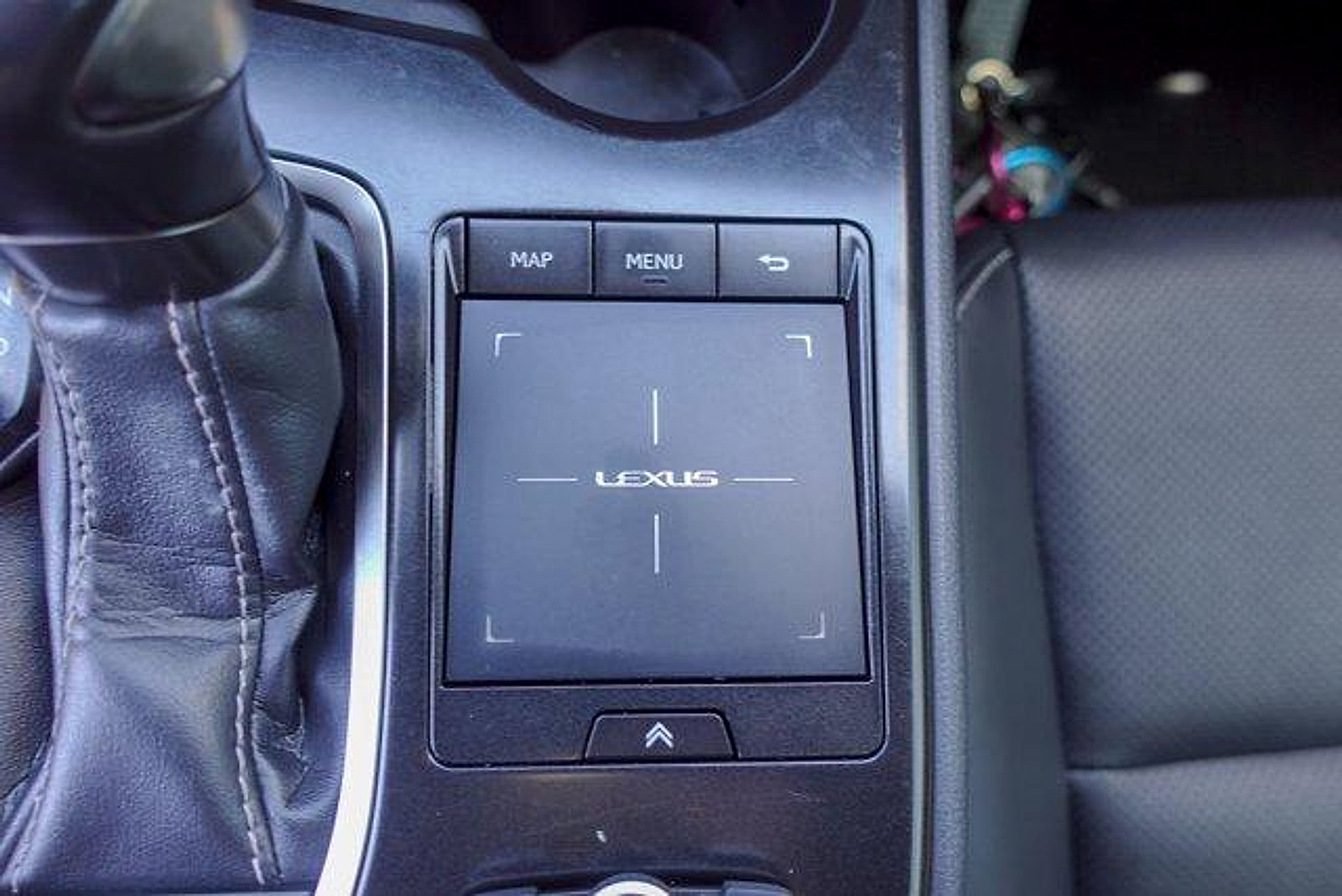 Used 2019 Lexus UX 200 w/ Premium Package FWD image 24