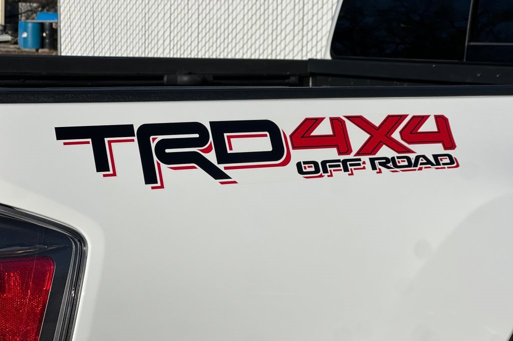 Used 2023 Toyota Tacoma TRD Off-Road image 23