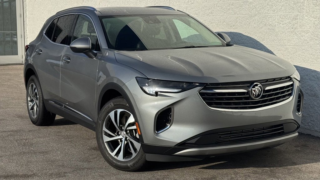 Used 2023 Buick Envision Essence image 2